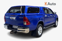 sininen Toyota Hilux 2018 kuva 2.