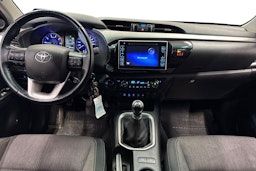 sininen Toyota Hilux 2018 kuva 9.