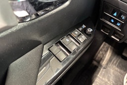 sininen Toyota Hilux 2018 kuva 13.
