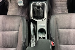 sininen Toyota Hilux 2018 kuva 22.