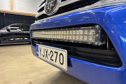 sininen Toyota Hilux 2018 kuva 27.