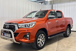 oranssi Toyota Hilux 2018 kuva 10.