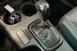 oranssi Toyota Hilux 2018 kuva 24.