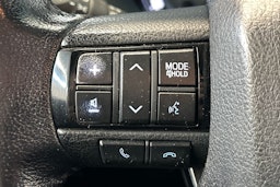 oranssi Toyota Hilux 2018 kuva 26.