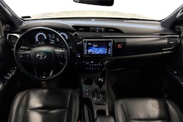 valkoinen Toyota Hilux 2019 kuva 7.