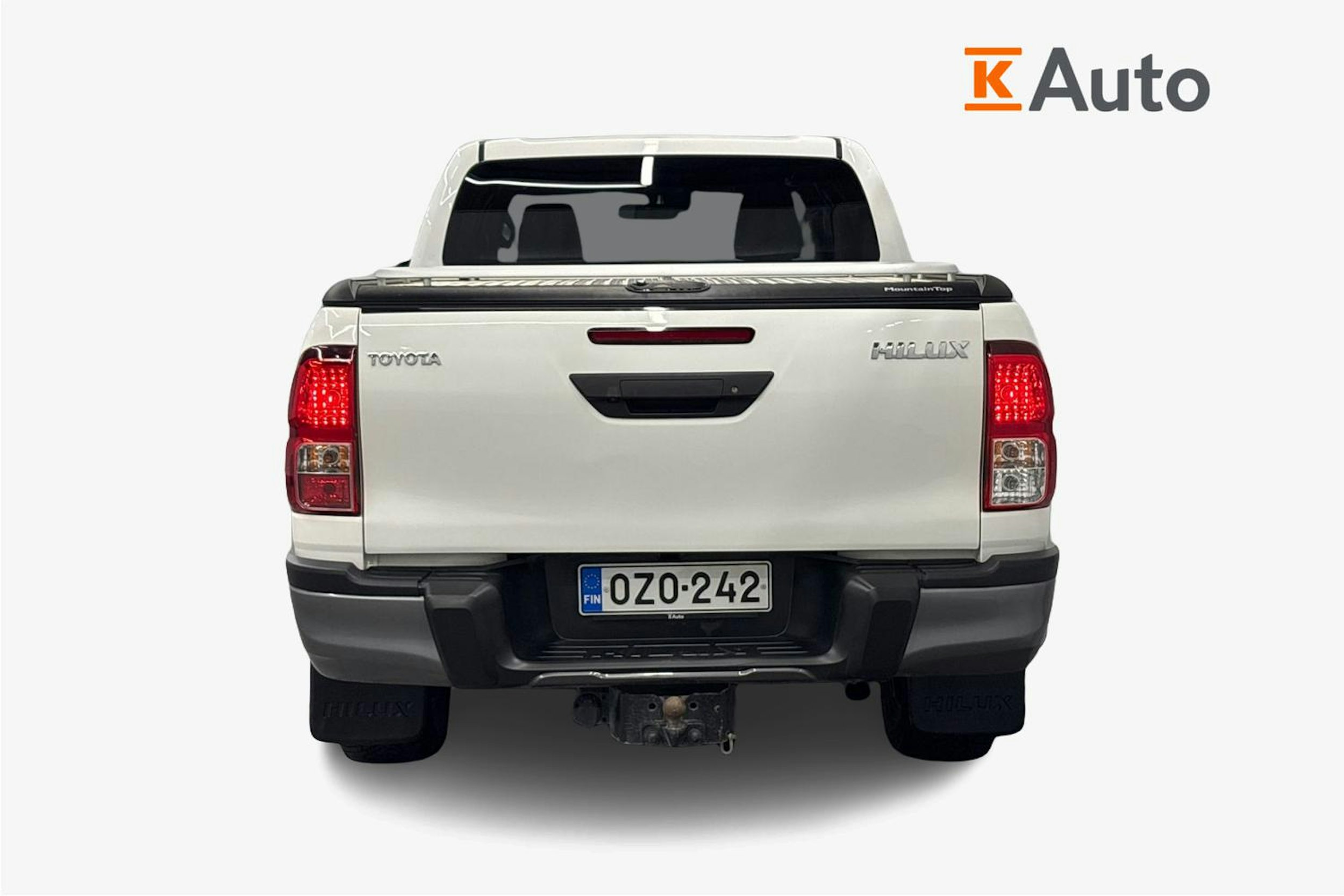 valkoinen Toyota Hilux 2019 kuva 3.