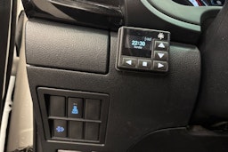 valkoinen Toyota Hilux 2019 kuva 15.