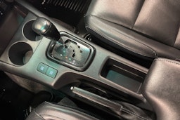 valkoinen Toyota Hilux 2019 kuva 21.