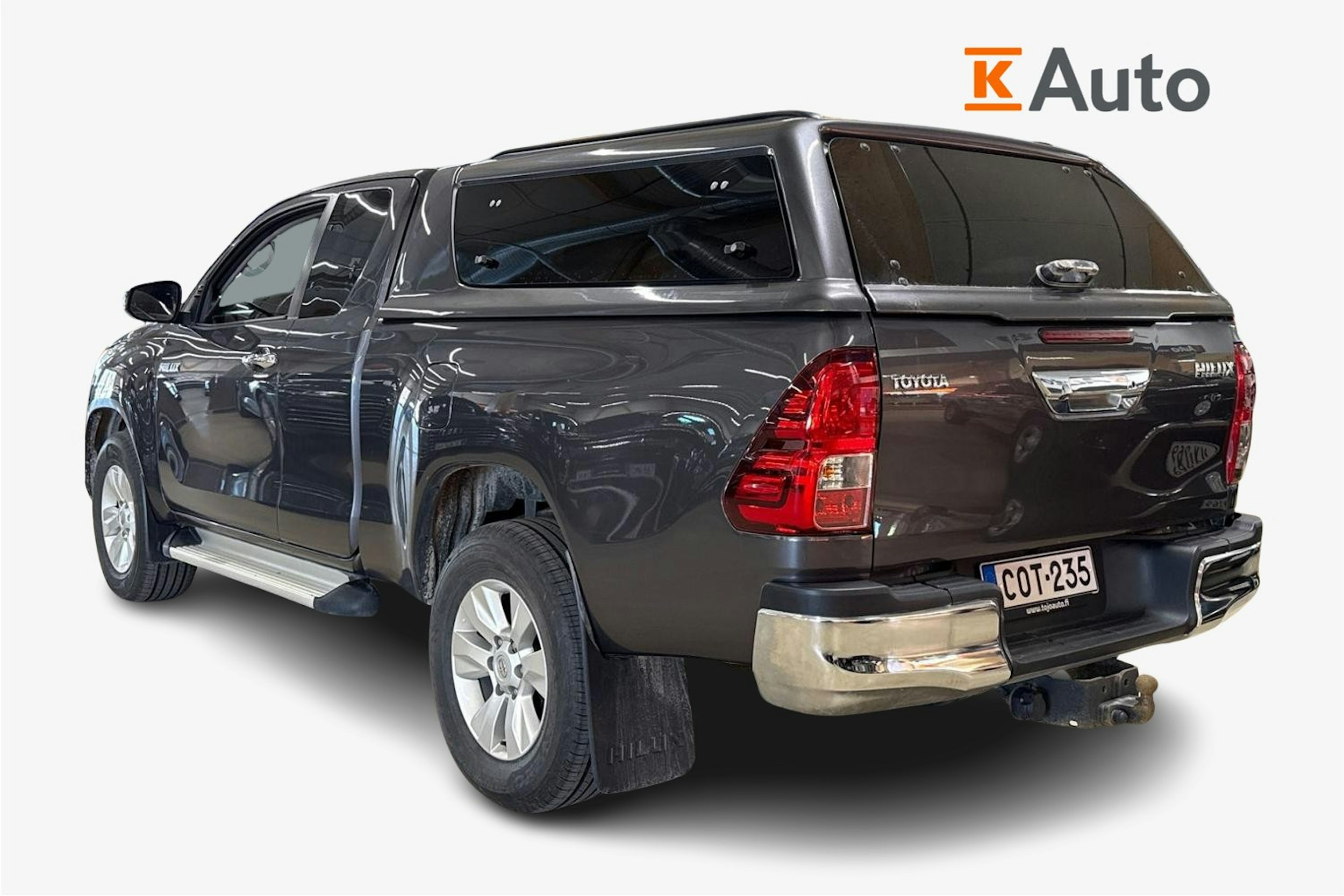 harmaa Toyota Hilux 2020 kuva 2.