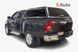 harmaa Toyota Hilux 2020 kuva 2.