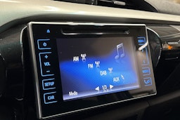 harmaa Toyota Hilux 2020 kuva 20.