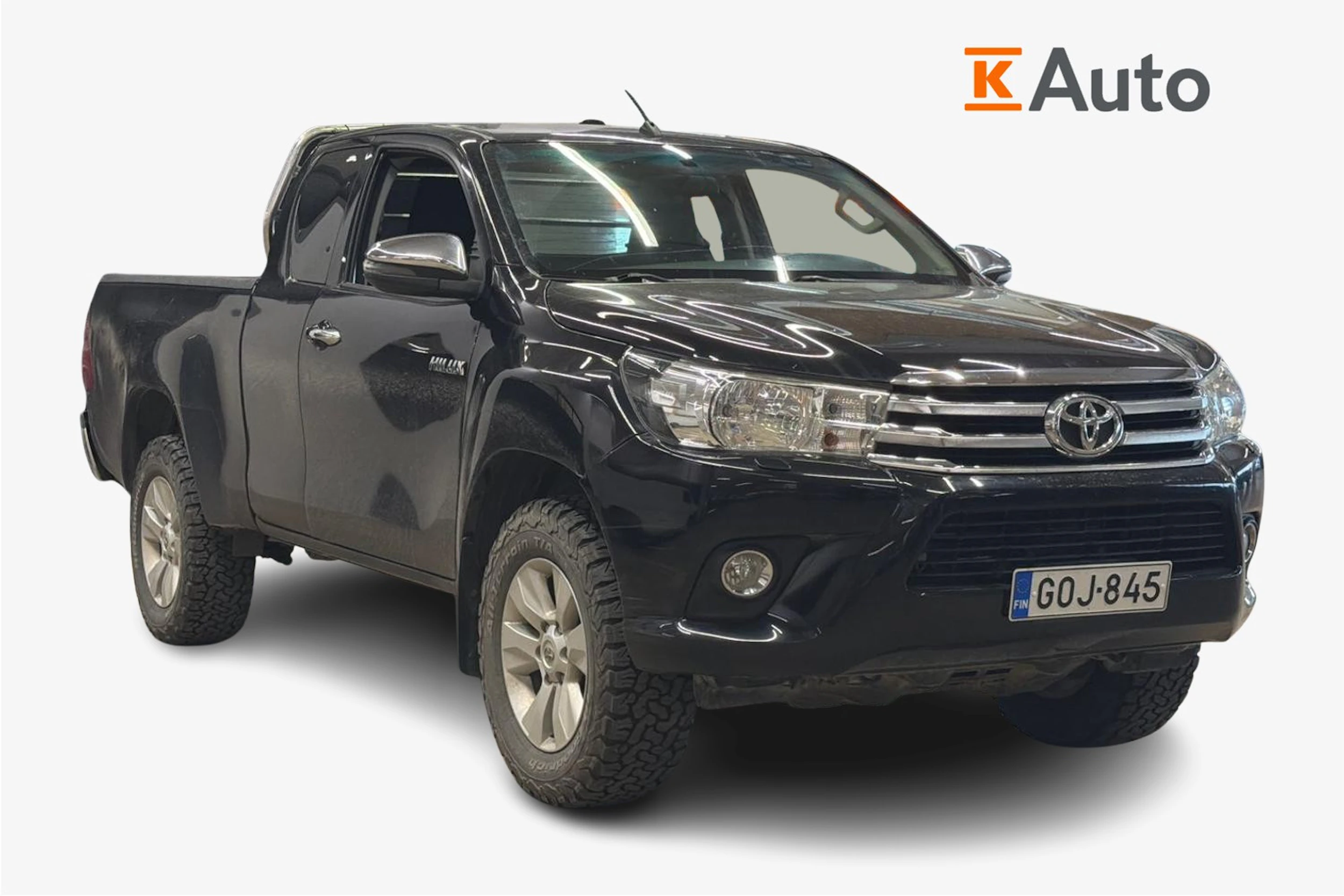 musta Toyota Hilux 2020 kuva 1.