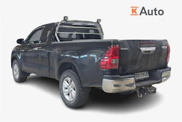 musta Toyota Hilux 2020 kuva 2.