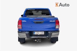 sininen Toyota Hilux 2020 kuva 3.