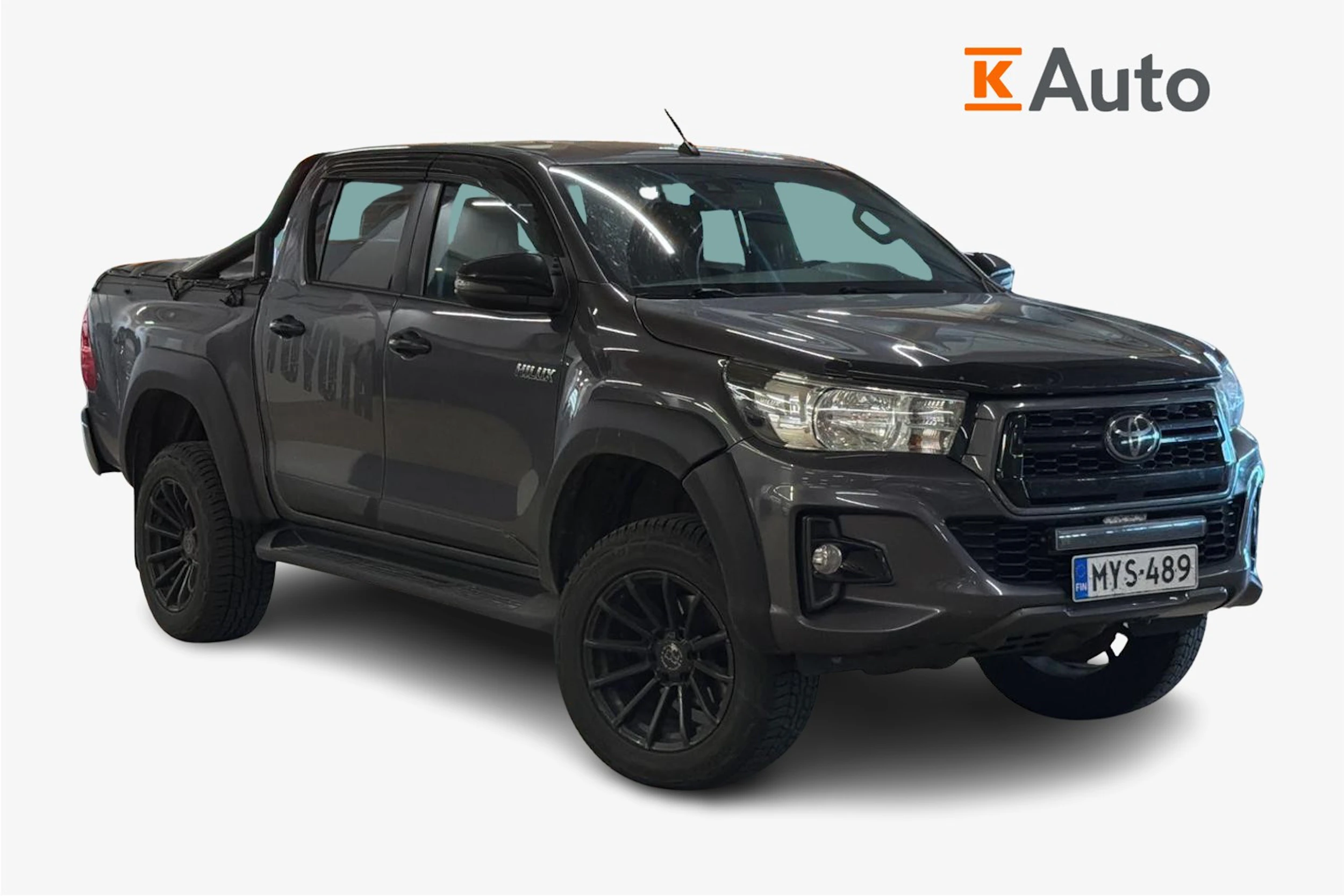 harmaa Toyota Hilux 2020 kuva 1.
