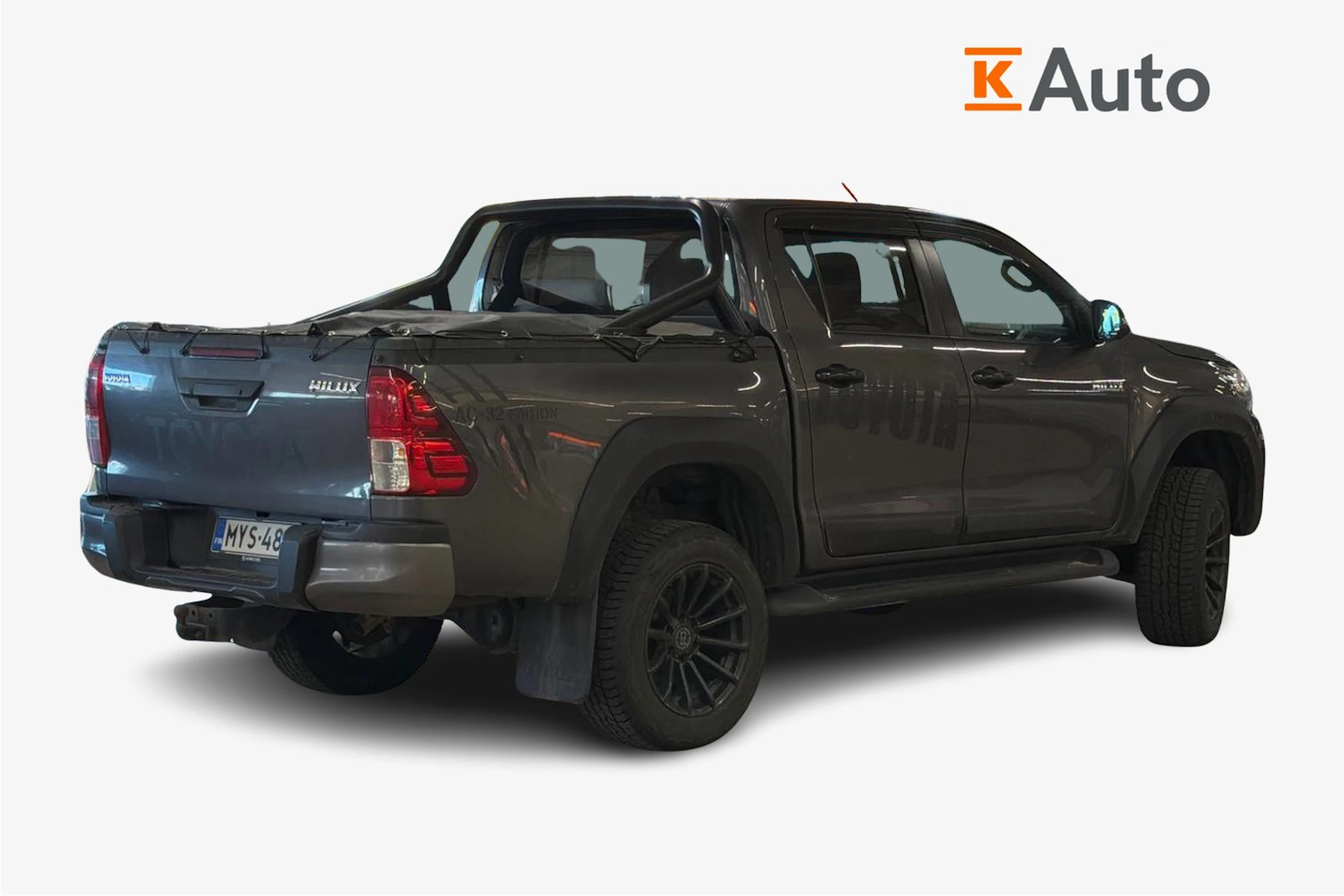 harmaa Toyota Hilux 2020 kuva 2.