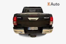 musta Toyota Hilux 2020 kuva 3.