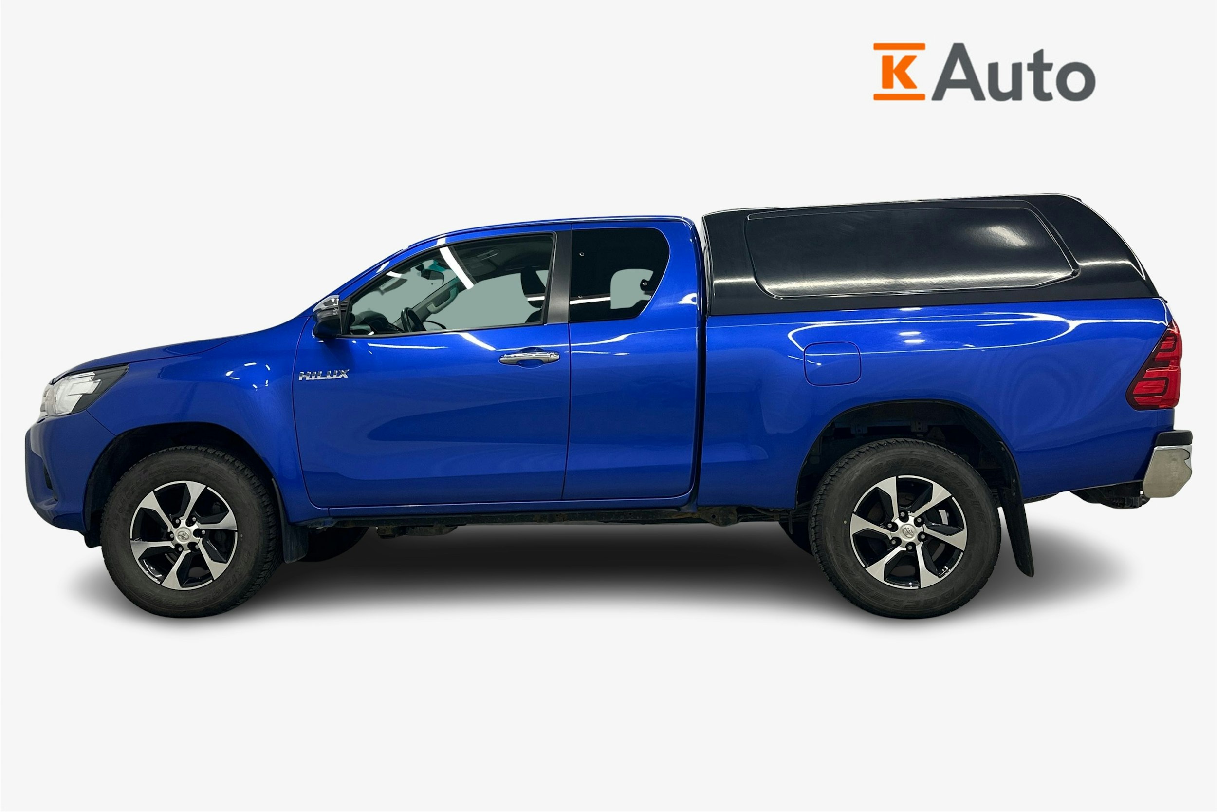 sininen Toyota Hilux 2020 kuva 5.