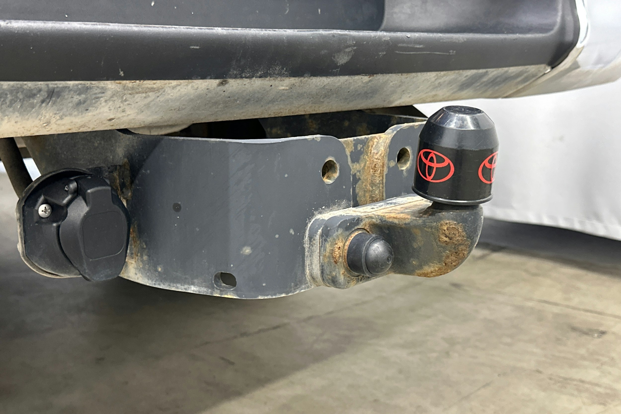 sininen Toyota Hilux 2020 kuva 27.