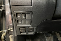 Musta Toyota Hilux 2021 kuva 19.