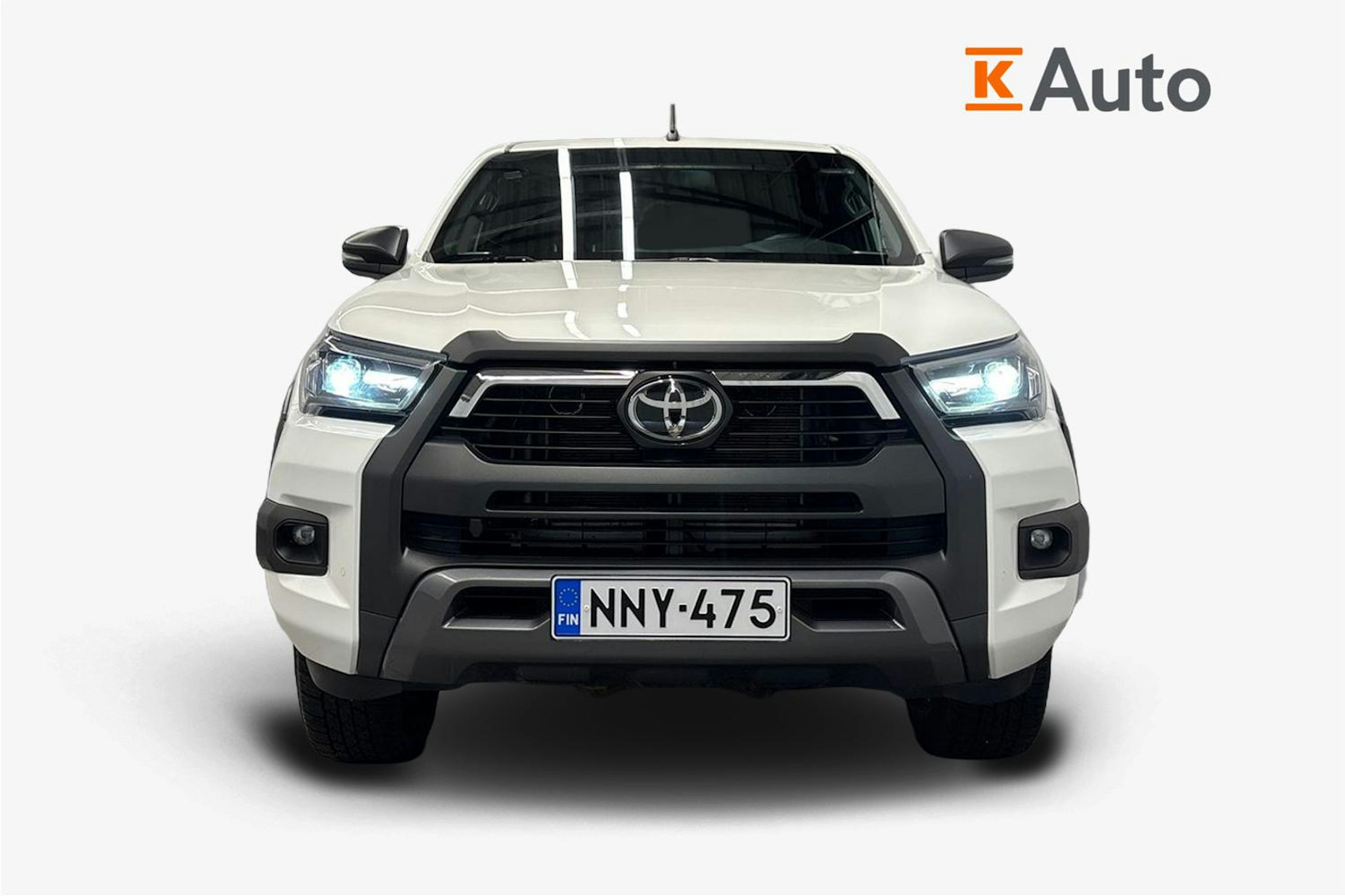 valkoinen Toyota Hilux 2021 kuva 5.