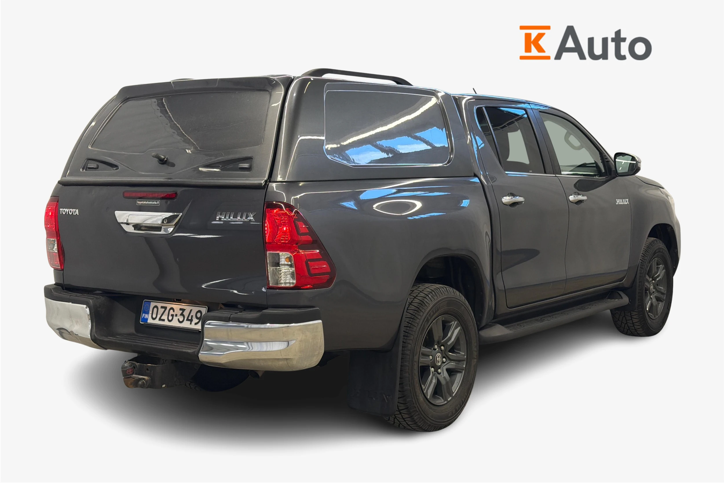 harmaa Toyota Hilux 2021 kuva 2.