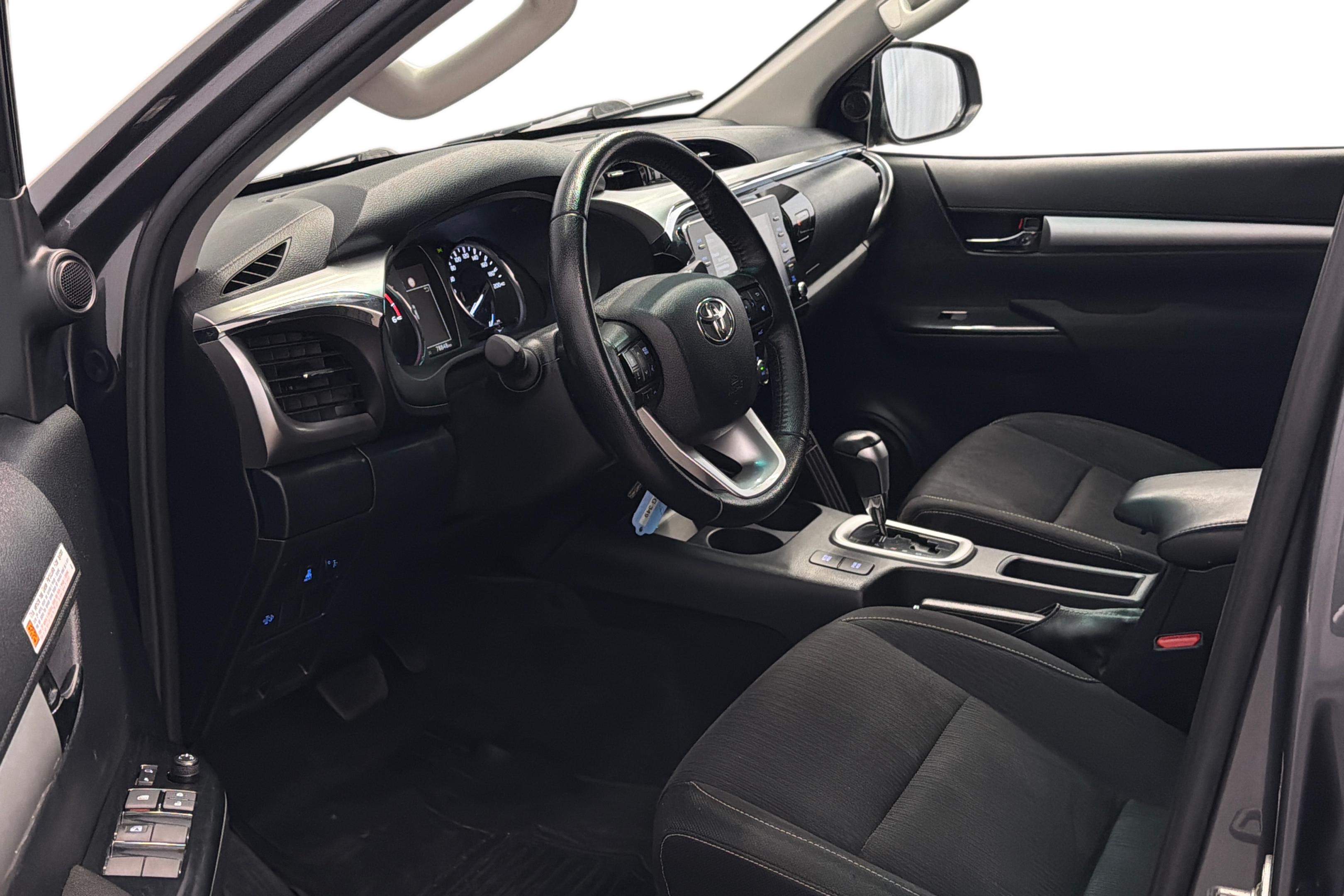 Toyota Hilux Double Cab 4WD 2,8D Active 2021, kuva 7/34