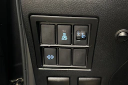 met. harmaa Toyota Hilux 2021 kuva 18.