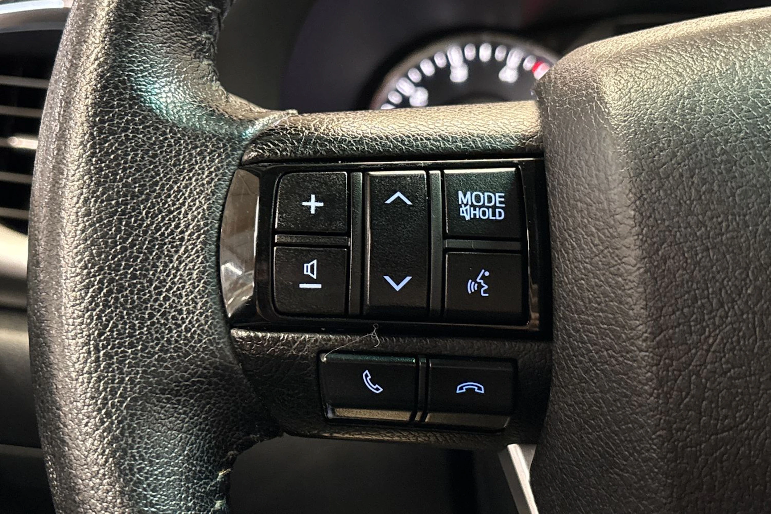 met. harmaa Toyota Hilux 2021 kuva 19.