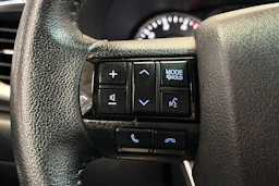 met. harmaa Toyota Hilux 2021 kuva 19.