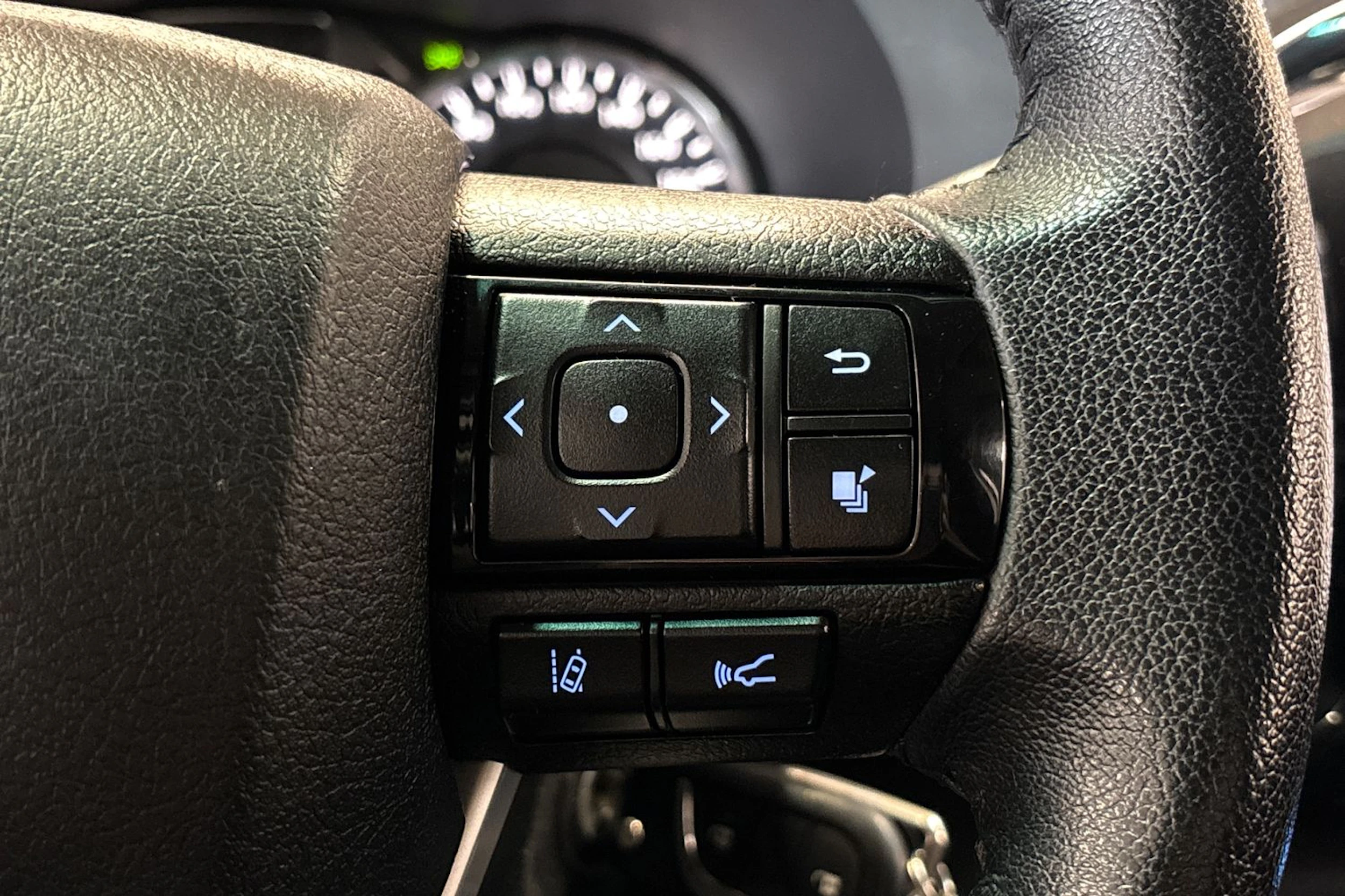 met. harmaa Toyota Hilux 2021 kuva 20.