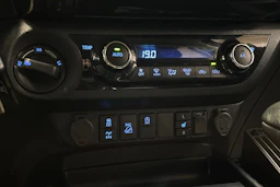 met. harmaa Toyota Hilux 2021 kuva 27.