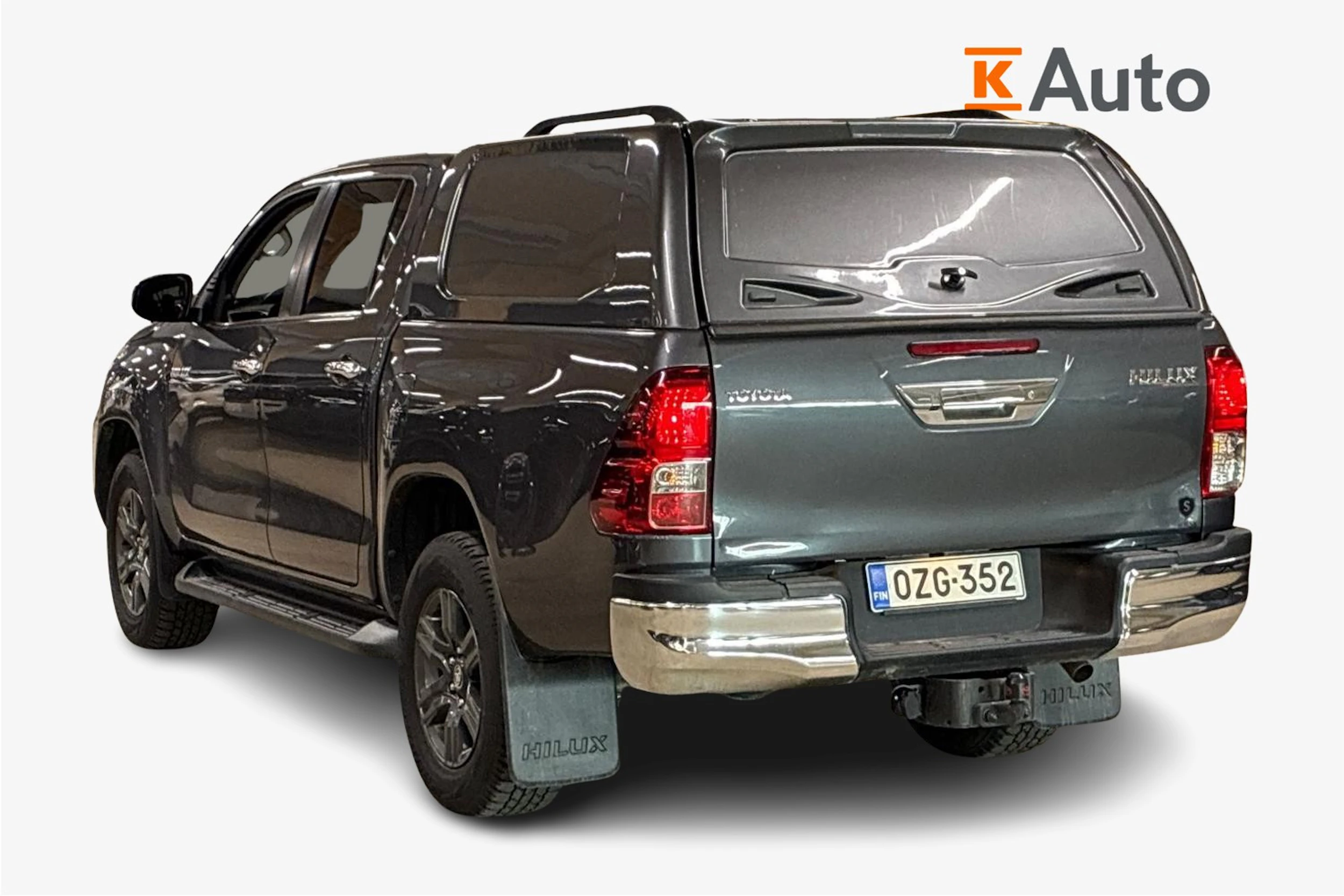 harmaa Toyota Hilux 2021 kuva 2.
