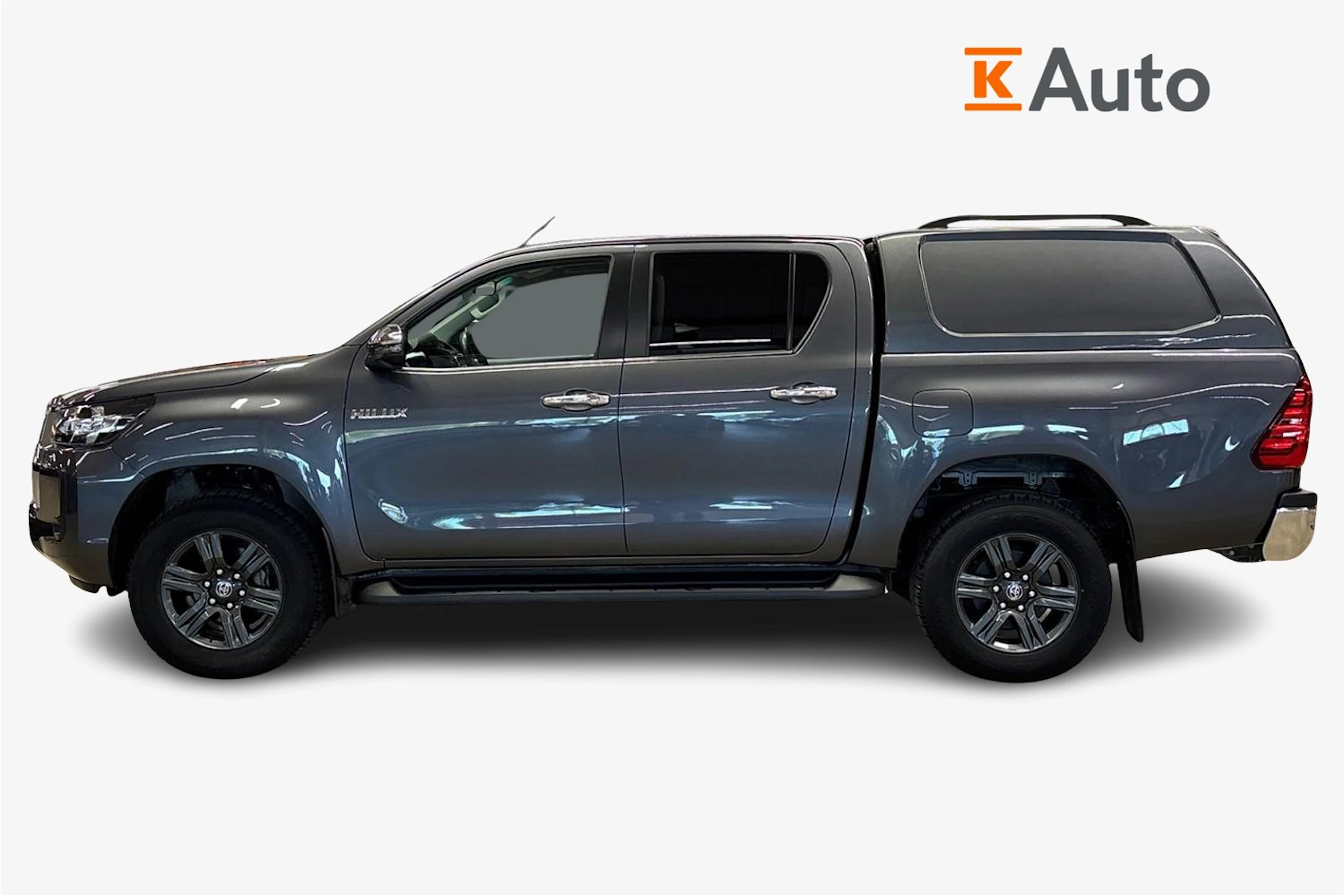 harmaa Toyota Hilux 2021 kuva 7.