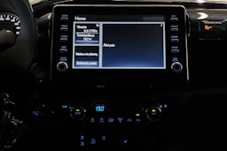 harmaa Toyota Hilux 2021 kuva 26.
