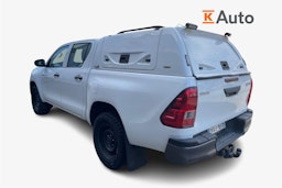 valkoinen Toyota Hilux 2021 kuva 2.