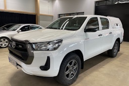 valkoinen Toyota Hilux 2021 kuva 14.