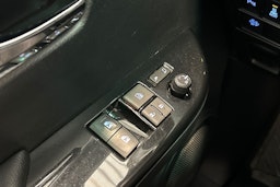 ruskea (beige) Toyota Hilux 2021 kuva 16.