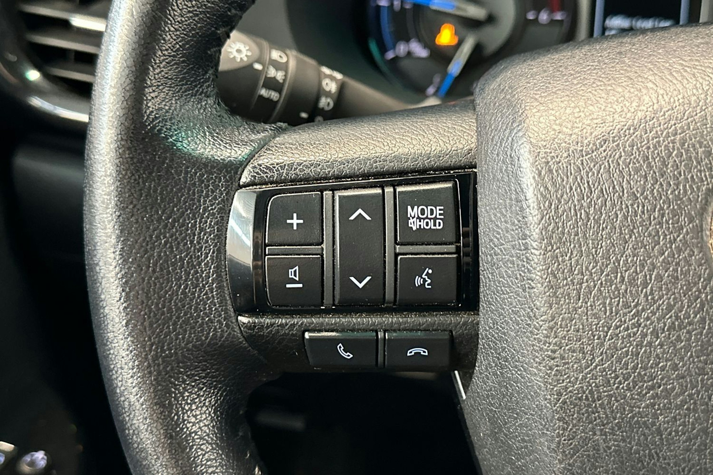 ruskea (beige) Toyota Hilux 2021 kuva 18.