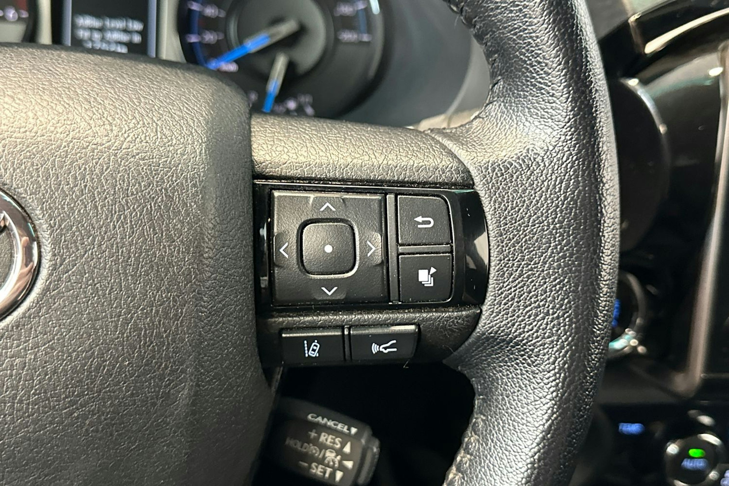 ruskea (beige) Toyota Hilux 2021 kuva 19.