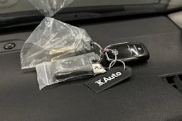 moniväri Toyota Hilux 2022 kuva 18.