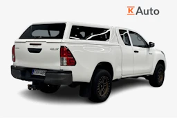 valkoinen Toyota Hilux 2022 kuva 3.