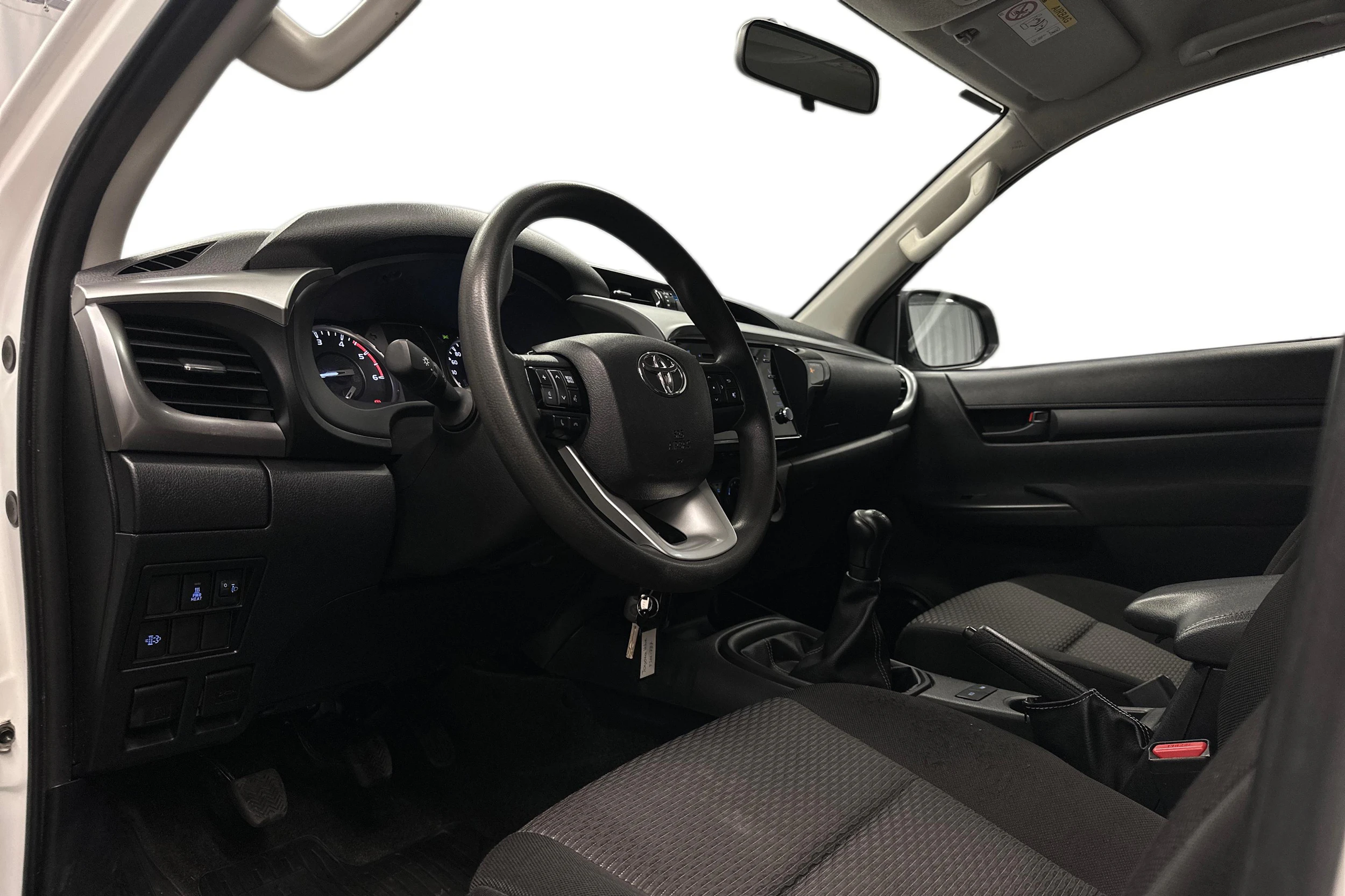 valkoinen Toyota Hilux 2022 kuva 6.