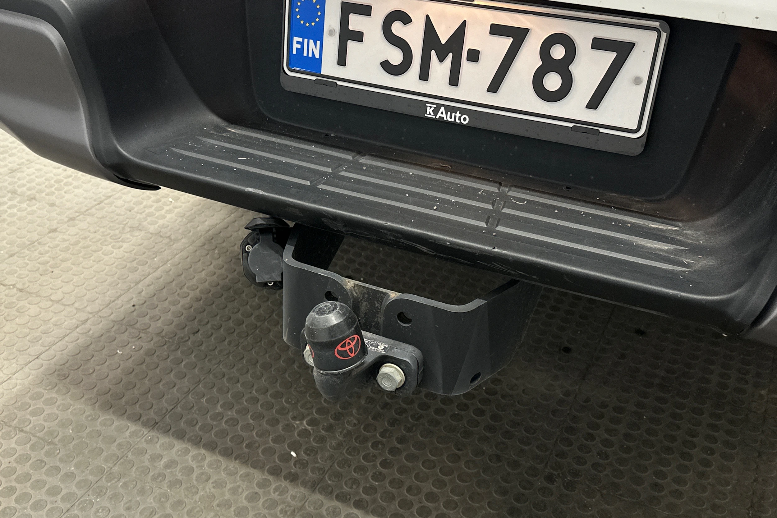 valkoinen Toyota Hilux 2022 kuva 13.