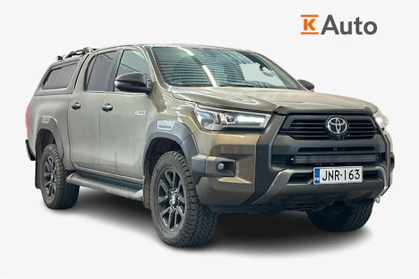 Toyota Hilux Double Cab 4WD 2,8D Invincible 2-paikkainen Automaatti