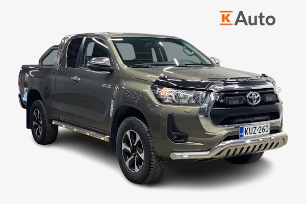 Toyota Hilux Extra Cab 4WD 2,4D Active Automaatti 2-HLÖ Pakettiauto | Tähänkin autoon saatavilla lisäturva!