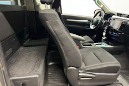 ruskea (beige) Toyota Hilux 2022 kuva 10.