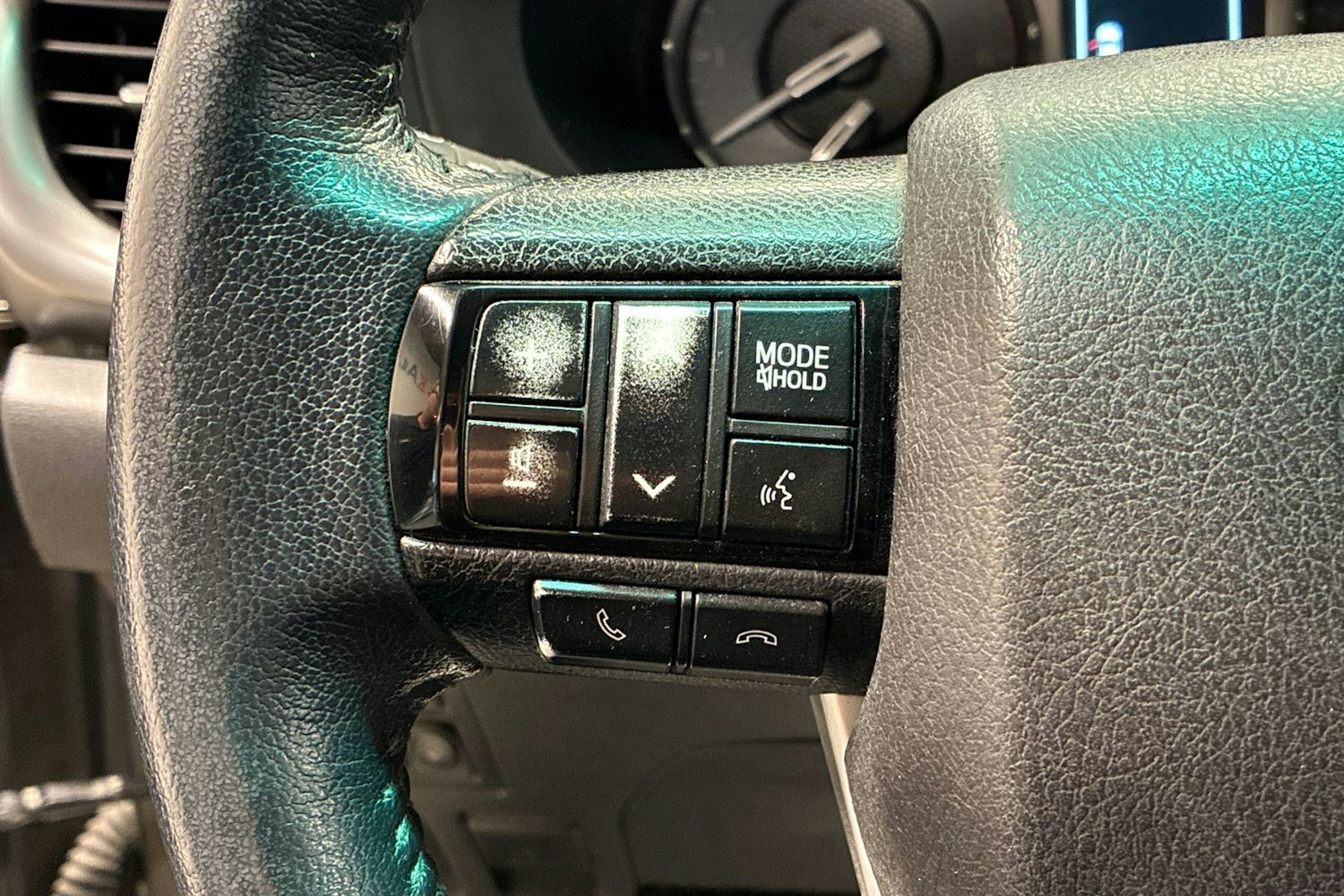 ruskea (beige) Toyota Hilux 2022 kuva 13.