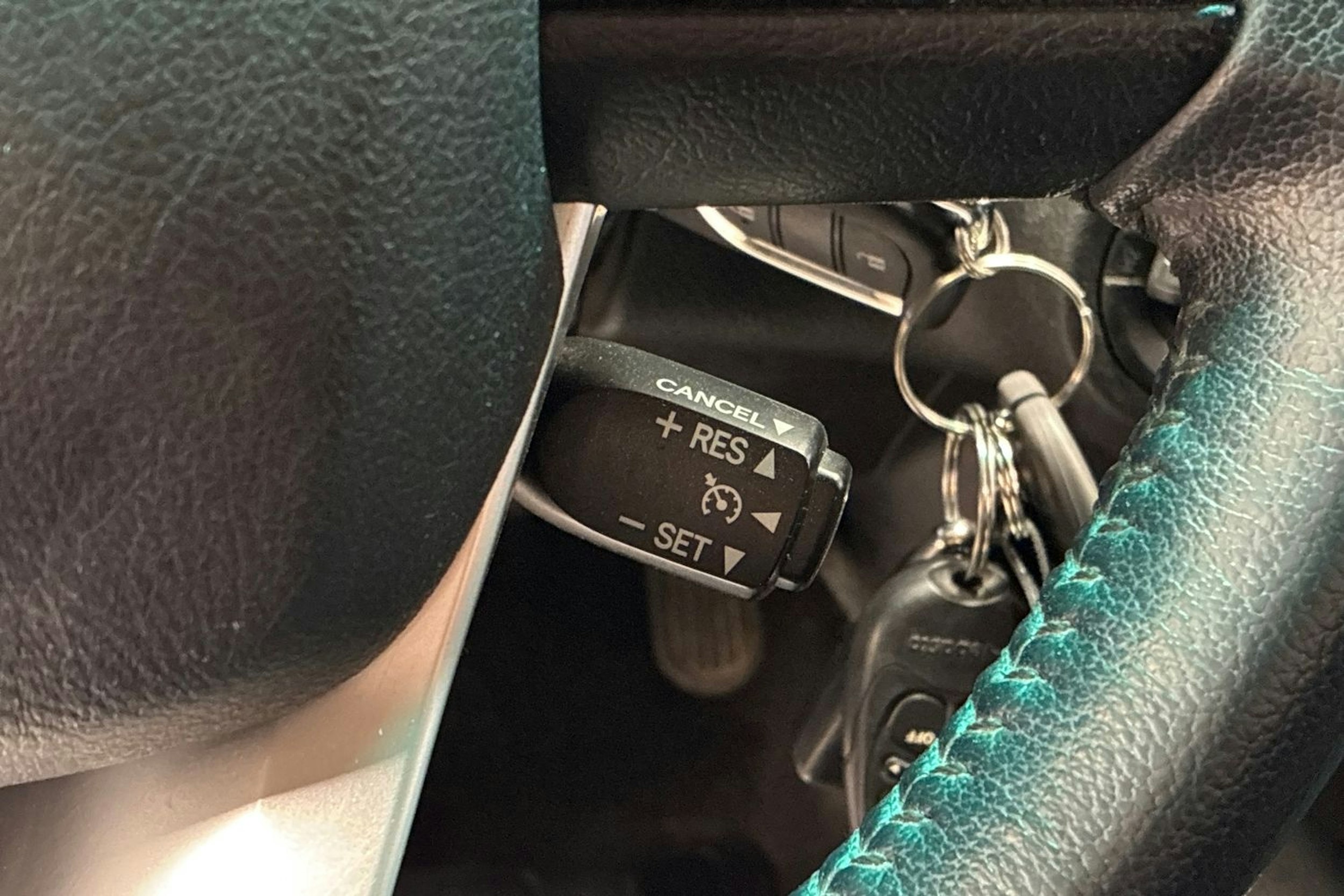 ruskea (beige) Toyota Hilux 2022 kuva 17.