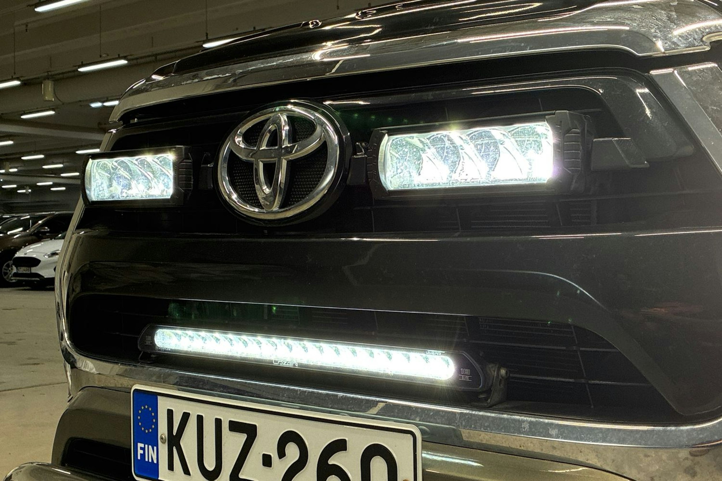 ruskea (beige) Toyota Hilux 2022 kuva 22.